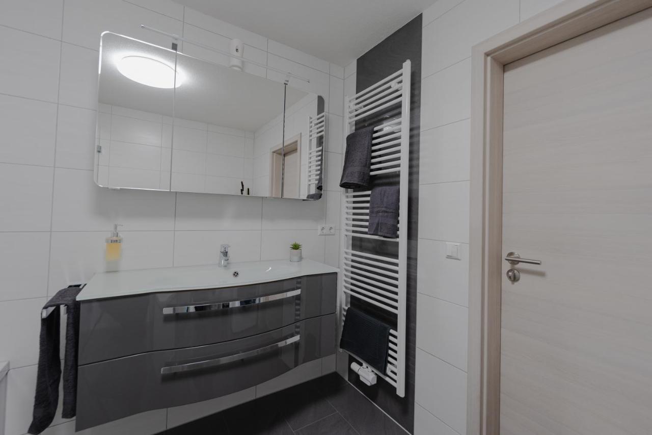 Modern - Ruhige Lage - Zentrumsnah - 2-Zimmer Apartment Horb am Neckar Exterior photo